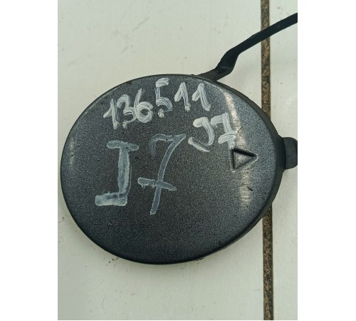 Заглушка бампера переднего 