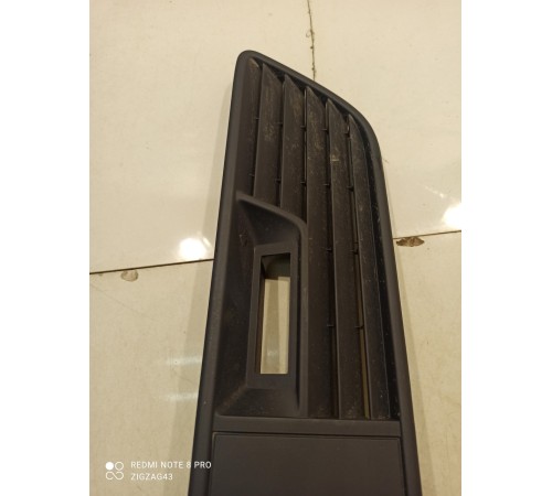 Обшивка багажника(задняя правая)