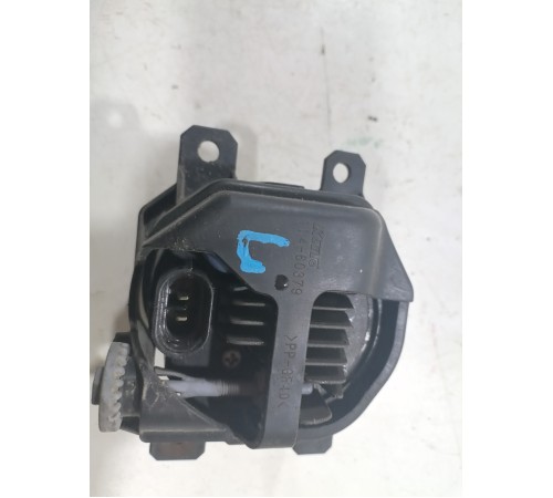 Фара противотуманная левая