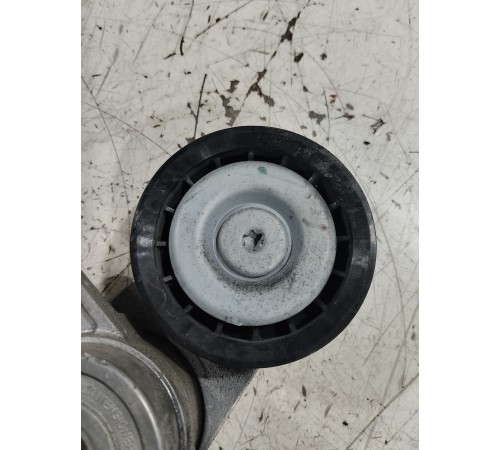 Ролик натяжитель