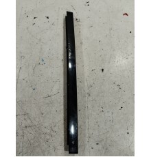 Направляющая стекла двери задняя левая