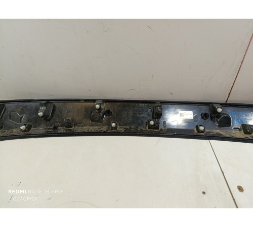 Накладка крышки багажника