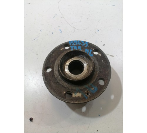 Ступица передняя левая