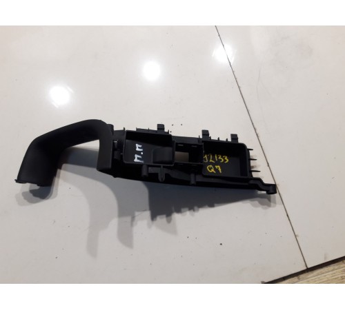 Накладка кнопки стеклоподъёмника (передняя, правая)