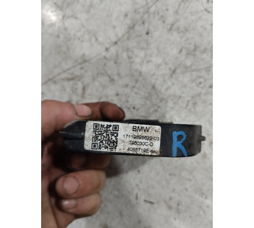 Опора радиатора правая