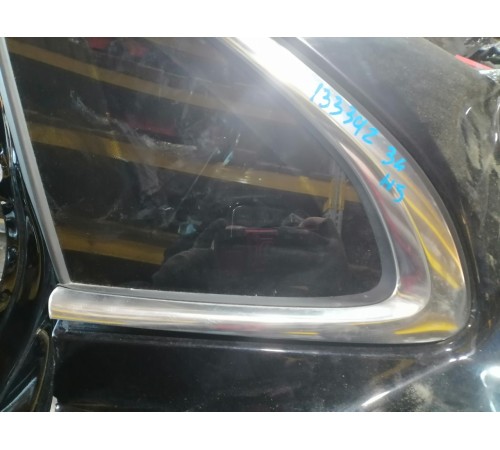 Стекло глухое левое