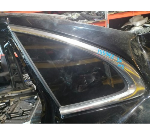 Стекло глухое левое