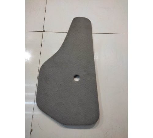 Обшивка багажника (левая)