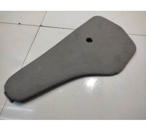 Обшивка багажника (левая)