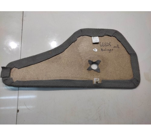 Обшивка багажника (левая)