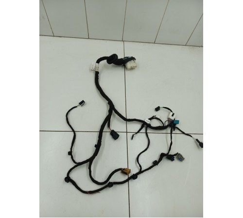 Электропроводка двери передняя левая