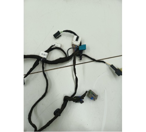 Электропроводка двери передняя левая