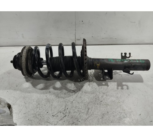 Амортизатор подвески передний левый в сборе