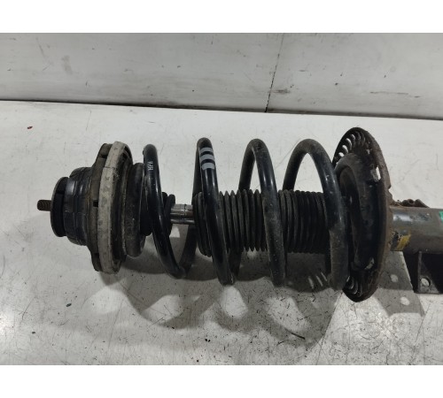 Амортизатор подвески передний левый в сборе