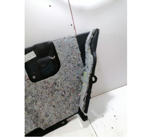 Обшивка багажника левая