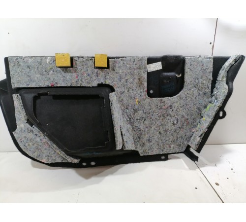 Обшивка багажника левая