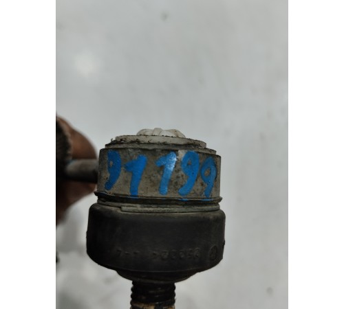 Стойка стабилизатора передняя