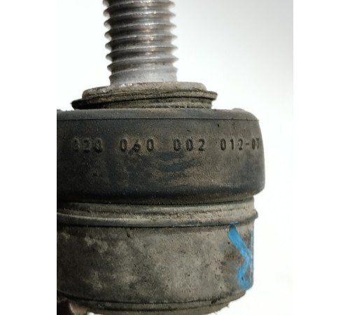 Стойка стабилизатора передняя