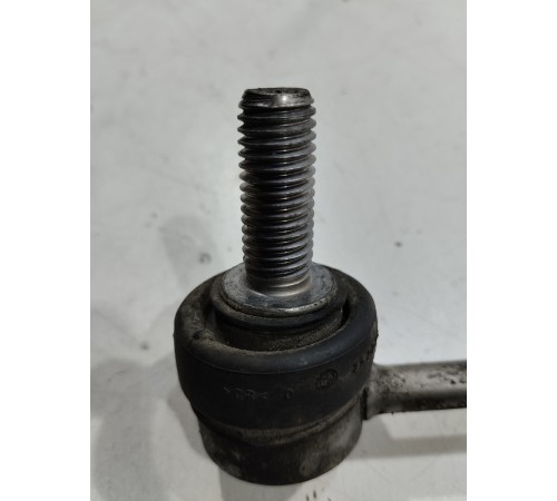 Стойка стабилизатора передняя