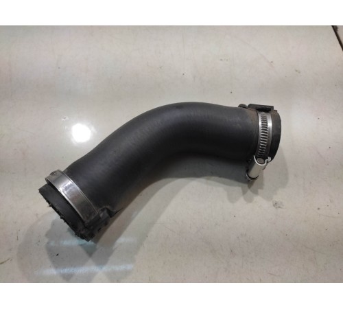 патрубок горловины топливного бака