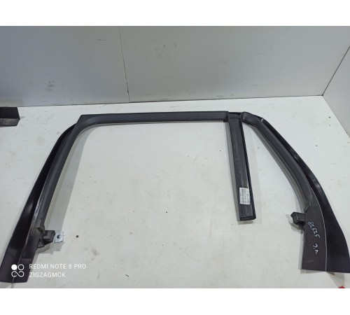 Накладка двери (задняя левая)