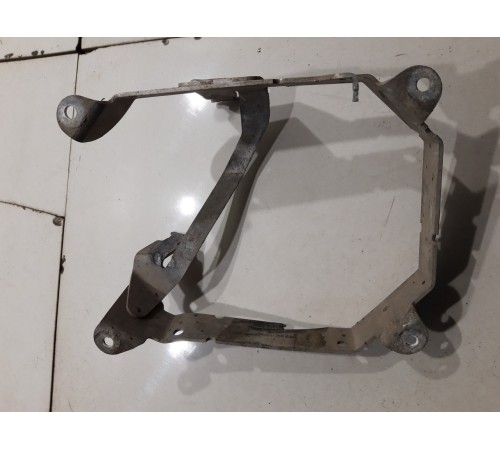 Кронштейн(крепление) кузова