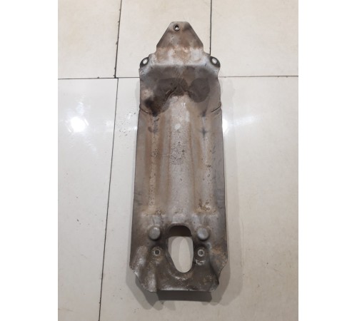 Пыльник двигателя