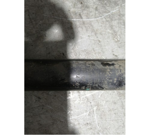 Амортизатор передний правый