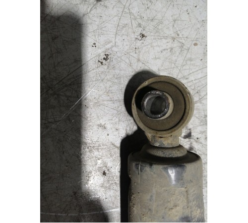 Амортизатор передний правый