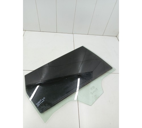 Стекло двери заднее правое