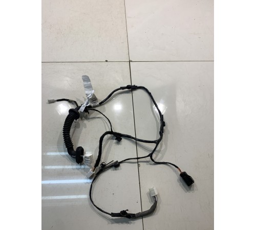 Электропроводка двери (задняя, левая)