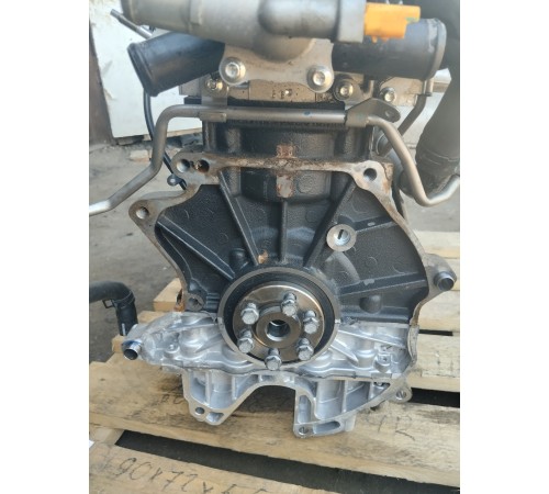 Двигатель в сборе