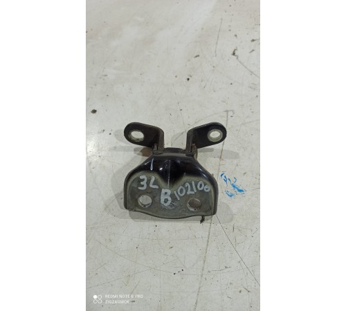 Петля двери(задняя левая верхняя)