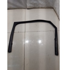 Уплотнительная резинка стекла задней правой двери