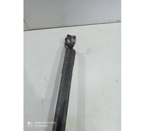 Крепление топливного бака