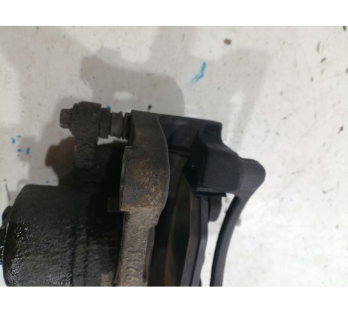 Суппорт тормозной передний левый