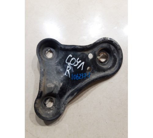 Кронштейн(крепление) переднего подрамника правый