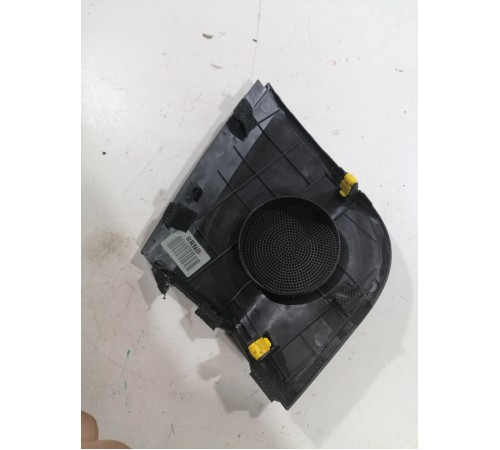 Решетка сетка динамик правая