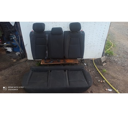 Задний ряд сидений