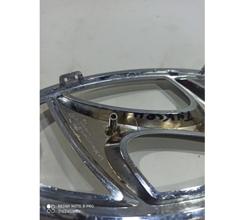 Эмблема передняя