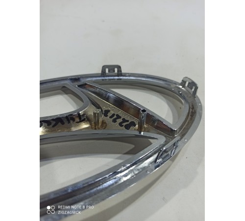 Эмблема передняя