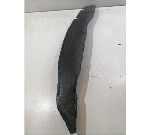 Уплотнитель крыла левый