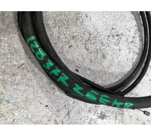 Тросик открывания капота