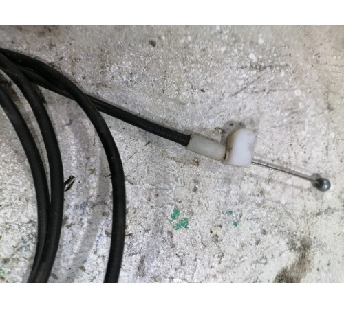 Тросик открывания капота