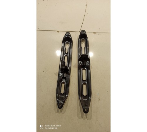 Кронштейн(крепление) кузова