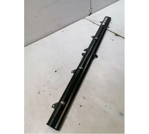 Шторка багажника