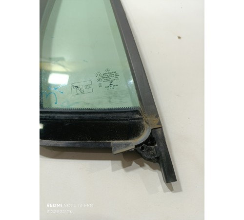 Стекло , форточка задней правой двери