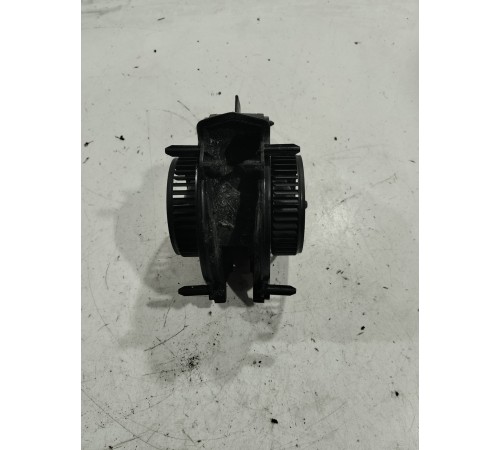 Моторчик отопителя (печки)