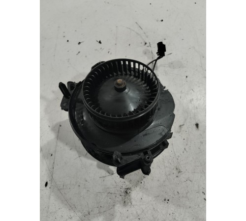 Моторчик отопителя (печки)