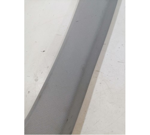 Обшивка стойки лобового стекла левая